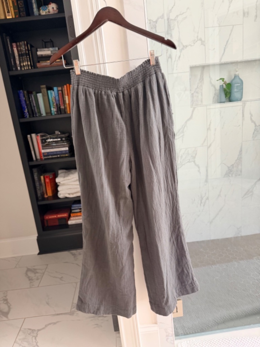 Faherty Grey-Blue Muslin Pants- size L - Picture 3 of 3